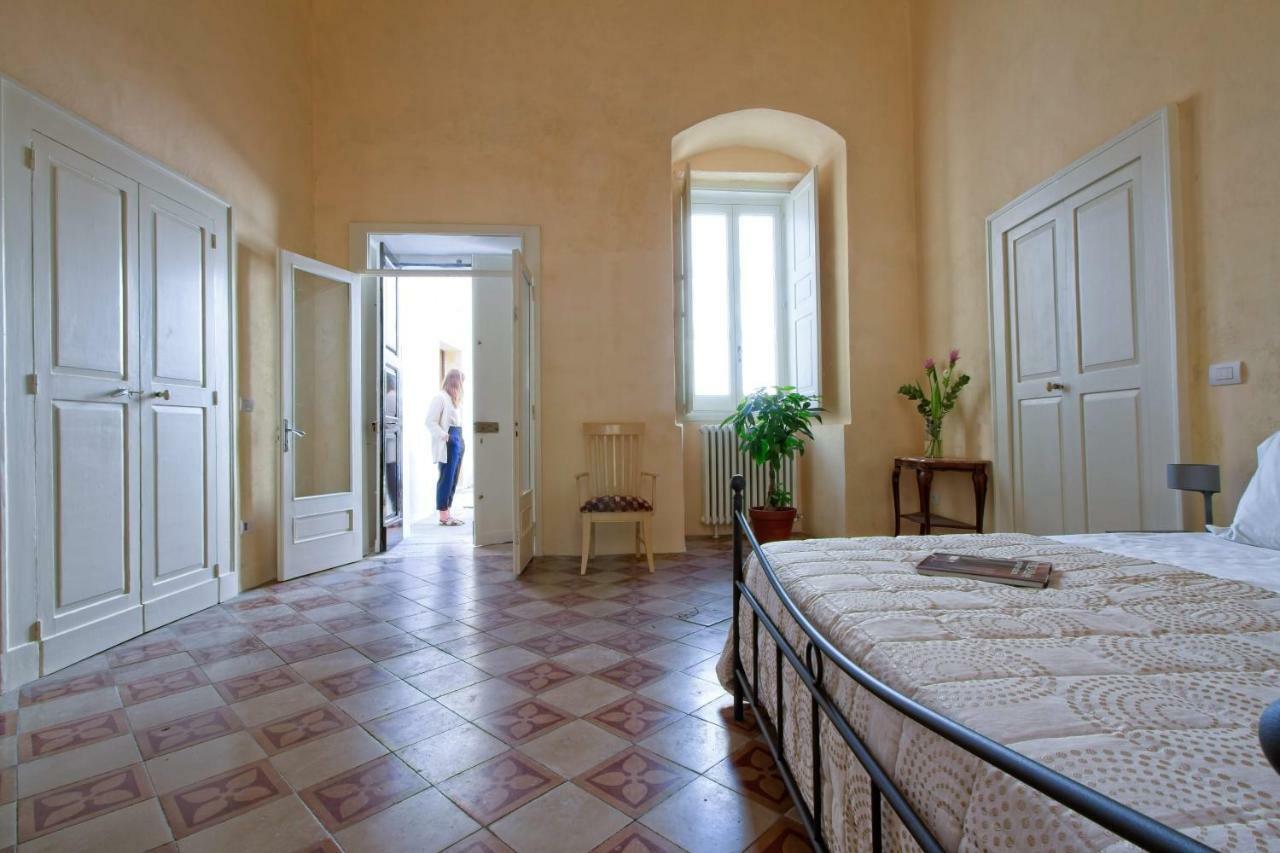 Palazzo Cariddi Bed & Breakfast Nardo Exterior photo