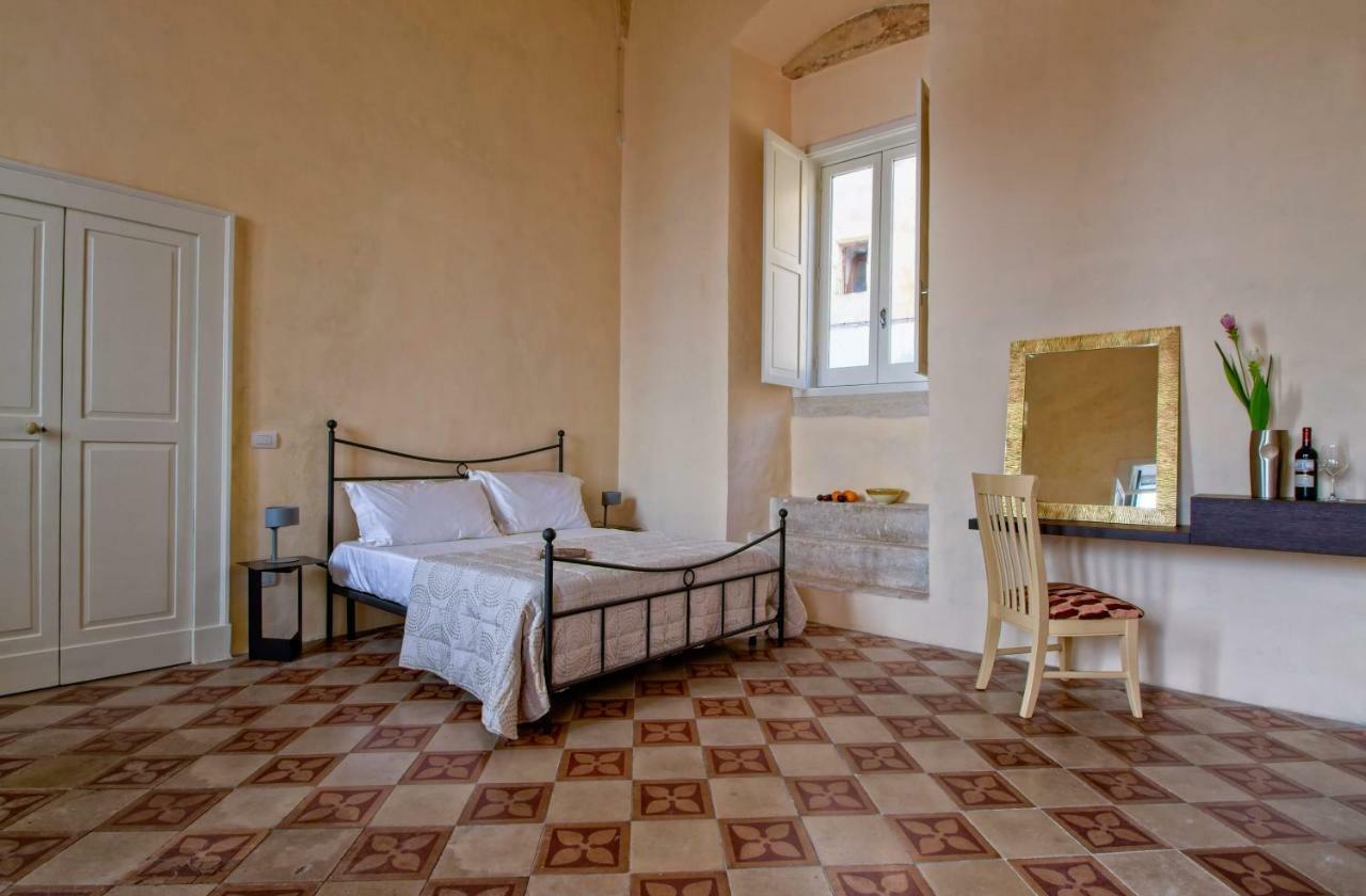 Palazzo Cariddi Bed & Breakfast Nardo Exterior photo