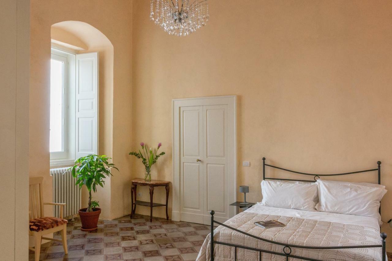 Palazzo Cariddi Bed & Breakfast Nardo Exterior photo