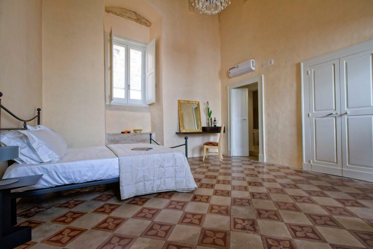 Palazzo Cariddi Bed & Breakfast Nardo Exterior photo