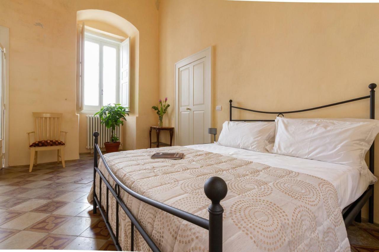 Palazzo Cariddi Bed & Breakfast Nardo Exterior photo